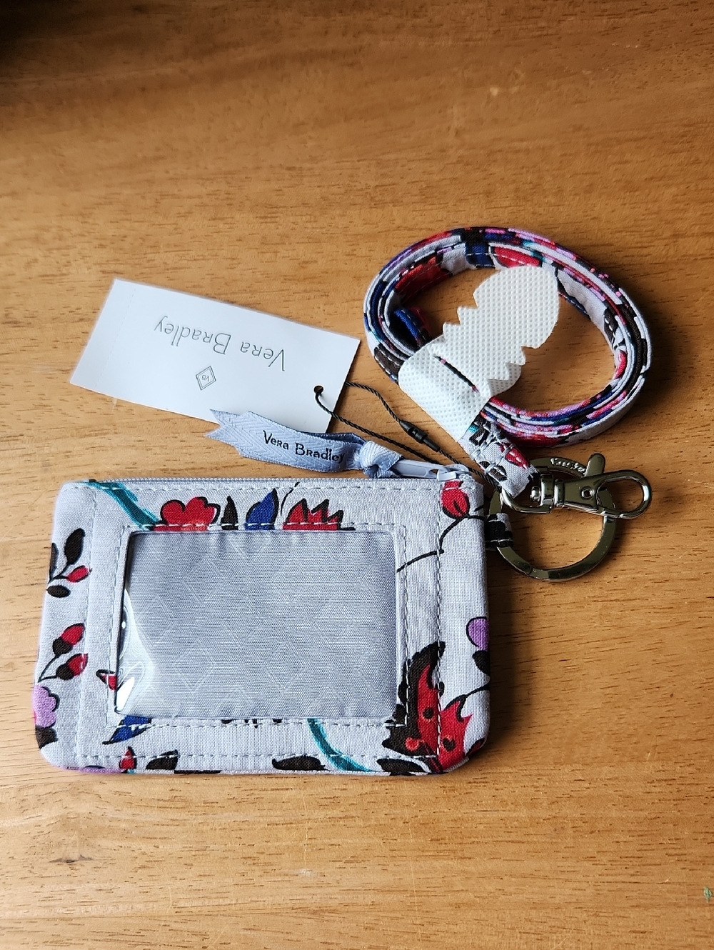 Vera Bradley Zip ID Case & Lanyard Vineyard Floral NWT